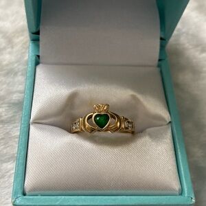 🍀VTG 9k Gold and Emerald Heart Ring